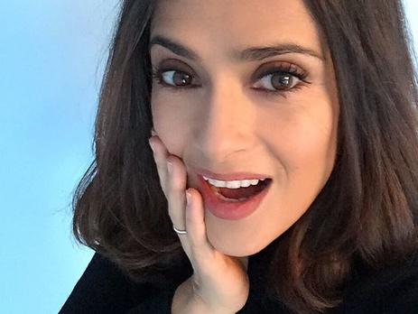 Хайек показала своего отца