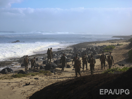 На Гавайях продолжаются поиски 10 морпехов, пропавших после крушения вертолетов