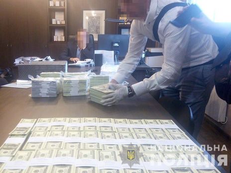 ﻿У Києві на хабарі в розмірі $1,3 млн затримали гендиректора Інституту охорони ґрунтів України – Нацполіція