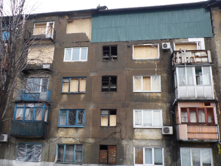 Пострадавшим от взрыва в Украинске Донецкой области выделены квартиры и денежные компенсации