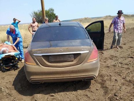 В Одесской области после наезда Mercedes погибли продавец и покупательница бахчевых культур – полиция