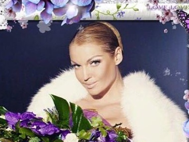 Волочкова показала гостей и подарки ко дню рождения. Фоторепортаж