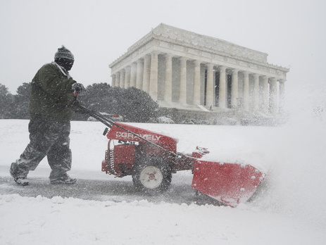 Самый сильный за 100 лет снежный шторм 
