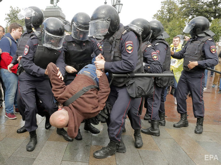 ﻿В Євросоюзі очікують, що затриманих під час акції протесту в Москві відпустять