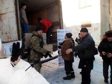 Штаб АТО: В поселок Мироновский доставили гуманитарный груз общим весом 4,8 тонн