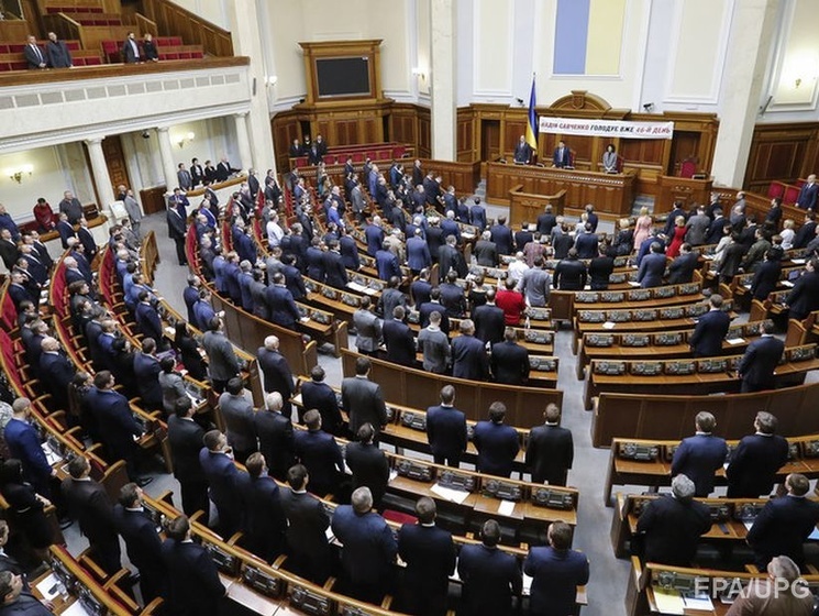 Рада приняла изменения в закон об ответственности в военной сфере с предложениями президента
