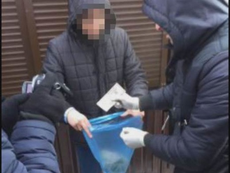 В Днепропетровске СБУ задержала прокурора при получении взятки