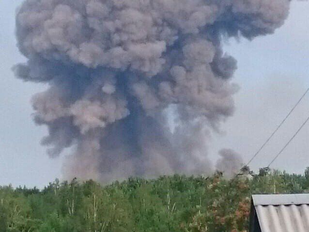 ﻿У міноборони РФ причиною вибухів на складі боєприпасів у Красноярському краї назвали людський фактор