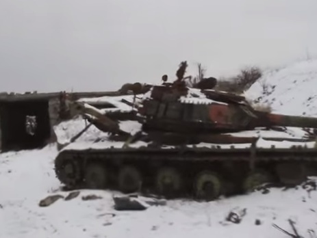 Последствия обстрелов боевиками украинских позиций в районе донецкого аэропорта. Видео