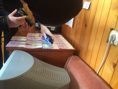 СБУ: В Черновицкой области врач потребовал от отца девочки 5 тыс. грн за назначение ребенку группы инвалидности