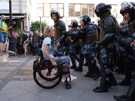 “Заплатите кровью своих детей“. Телеканал НТВ опубликовал обращение “инициативной группы” российских силовиков с угрозами детям оппозиционеров