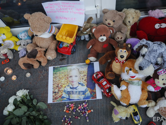 ﻿Убивство п'ятирічної дитини в Переяславі-Хмельницькому. Суд продовжив арешт двом колишнім поліцейським