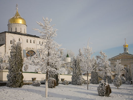 В Почаеве монах лавры погиб под колесами автобуса
