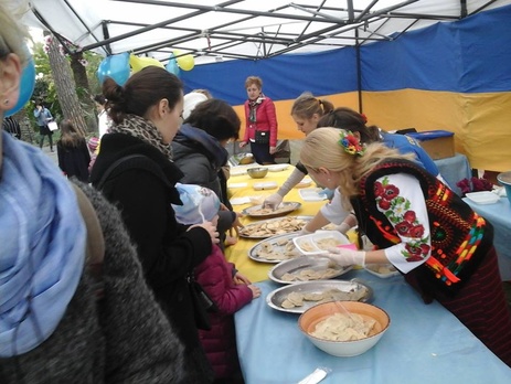 Украинцы устроили в Риме праздник вареников. Фоторепортаж