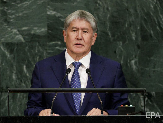 "Скажу, что вы сдались добровольно". Как силовики задерживали экс-президента Кыргызстана Атамбаева. Видео