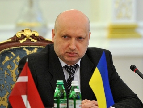 Турчинов заявил, что Россия ведет гибридную войну не только против Украины, но и против Европы