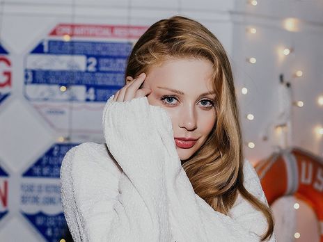 Тина Кароль показала новые фото и бэкстейдж пляжного фотосета