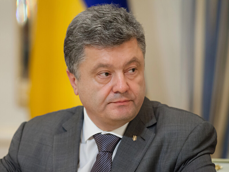 Порошенко надеется на окончательное принятие Радой проекта изменений в Конституцию в части правосудия в ближайшие месяцы