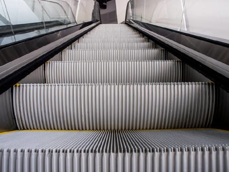 В киевском метро за год получили травмы 69 пассажиров