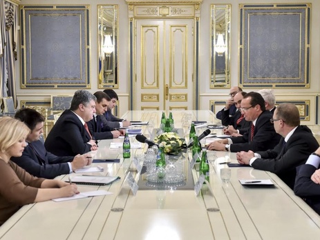 Порошенко: Украина рассчитывает на поддержку Германии в вопросах противодействия агрессии РФ