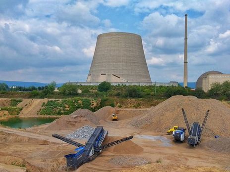 В Германии взорвали башню АЭС