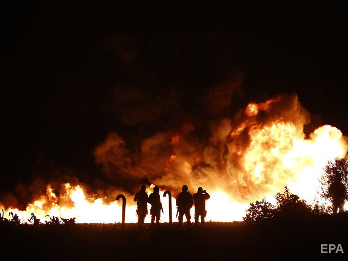 ﻿62 людини згоріли живцем у Танзанії, збираючи бензин, що розлився з бензовоза