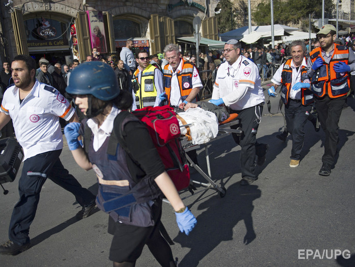 Террористы напали на пограничников в Иерусалиме: одна сотрудница погибла, другая ранена 