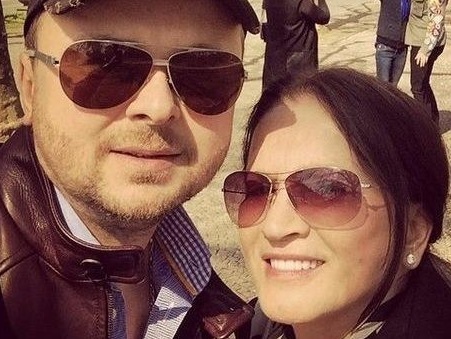 Ротару отдыхает у моря с сыном и невесткой. Фоторепортаж