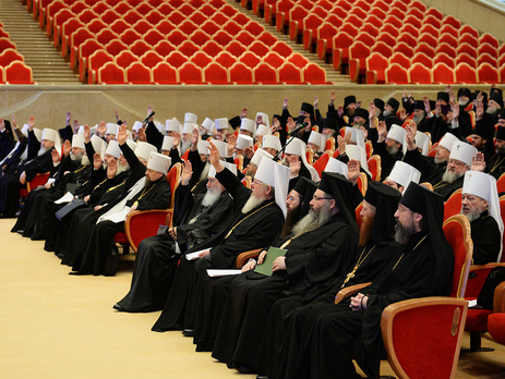 РПЦ призвала священников не смущать верующих в соцсетях