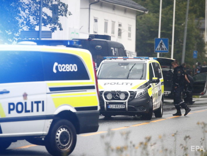﻿Поліція знайшла мертвою родичку стрілка, який відкрив вогонь у мечеті в передмісті Осло