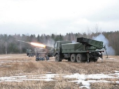 Беларусь проводит масштабные военные учения на границе с Украиной