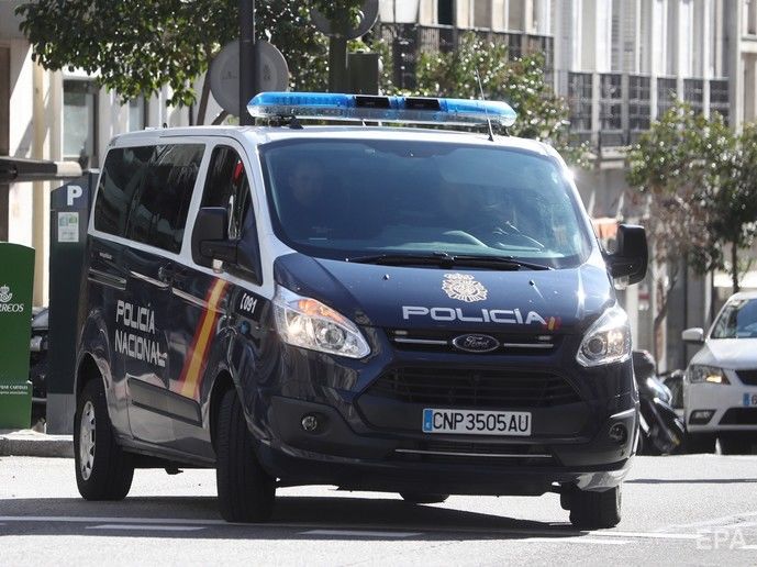 ﻿В Іспанії авто виїхало на терасу бару, постраждало 10 осіб, зокрема дитина