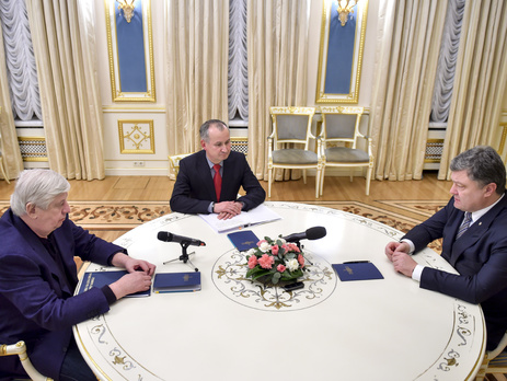 Журналист Бутусов: Информацию об оружии, из которого убивали майдановцев, дали, чтобы пропиарить президента