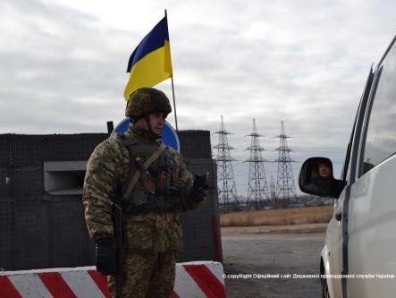 Госпогранслужба Украины проверит заявленные правозащитниками факты коррупции на админгранице с оккупированным Крымом