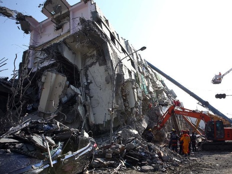 Число жертв землетрясения на Тайване возросло до 26