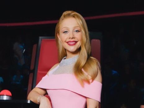 Тина Кароль продемонстрировала гибкость тела и растяжку