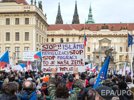 В Праге прошли акции протеста против мигрантов. Фоторепортаж