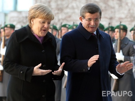 Меркель посетит Анкару на фоне кризиса с мигрантами