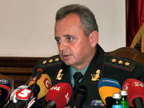 Начальник Генштаба Вооруженных сил Украины Виктор Муженко 8 февраля встретился с военными атташе иностранных дипломатических представительств в Украине