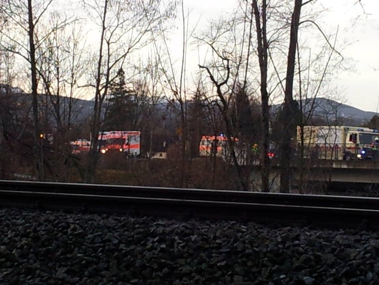 В Германии два пассажирских поезда столкнулись "лоб в лоб", есть раненые и погибшие