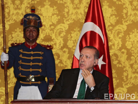 Президент Турции Эрдоган не сразу согласился на сотрудничество с Евросоюзом в вопросе миграционного кризиса, свидетельствует предполагаемая стенограмма переговоров Турции и ЕС