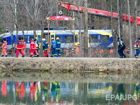 Число жертв железнодорожной катастрофы в Баварии выросло до 11