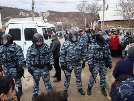 Журналист: ФСБ задержала в Крыму 12 крымских татар