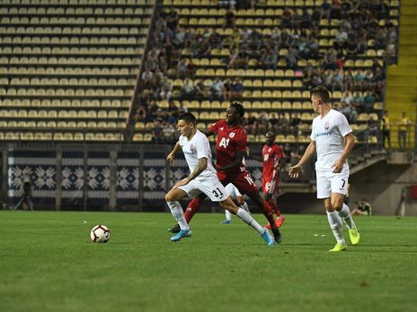 В раунде плей-офф Лиги Европы луганская 