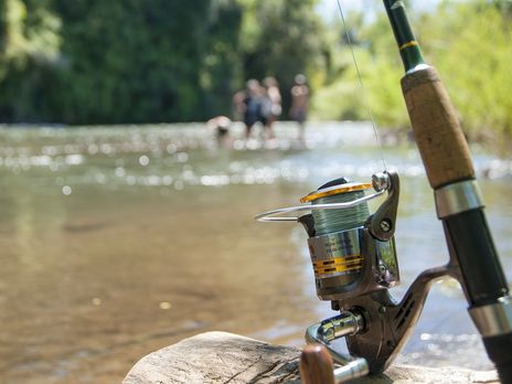 В СБУ заявили, что сотрудники ФСБ России терроризируют украинцев, которые ловят рыбу в Азовском море