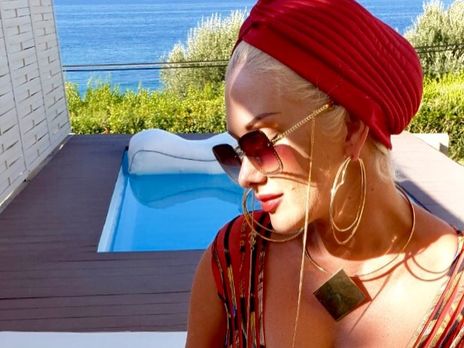 Бужинская поделилась юношеским фото и снимками празднования 40-летия