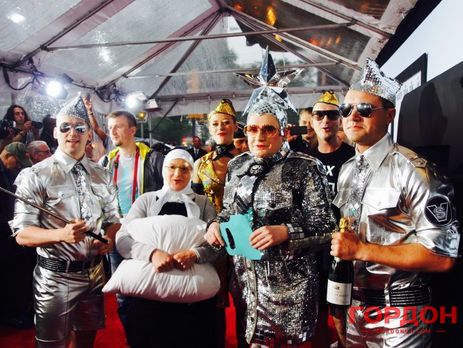 Данилко: Лорак выступает в России – это ужасно, а Порошенко имеет свою фабрику в Липецке – этого никто не видит 