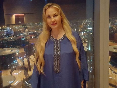 У матери Камалии угнали машину