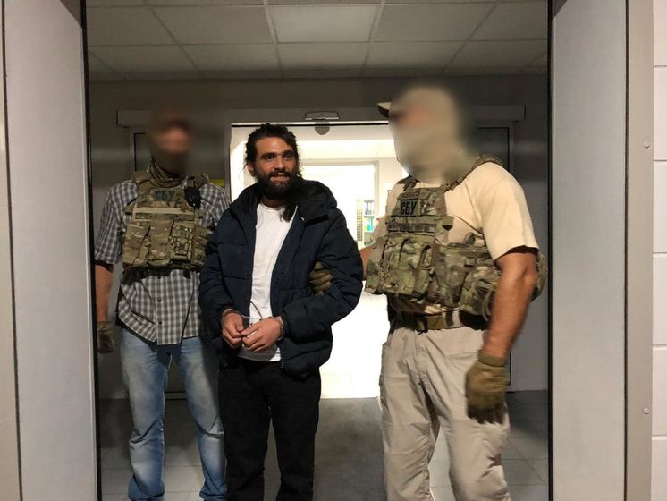"Антикоррупционная платформа" опубликовала запись побега израильского наркобарона в аэропорту Борисполь. Видео