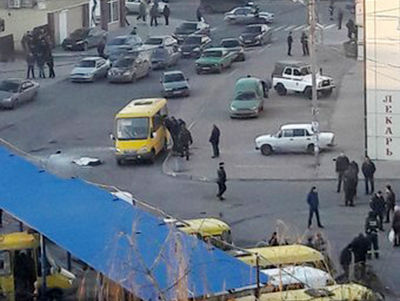 В Макеевке мужчина бросил гранату в автобус